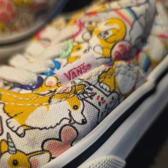 Vans Toddler Sneakers with Corgi Print - Multicolor - Picture 5 of 9